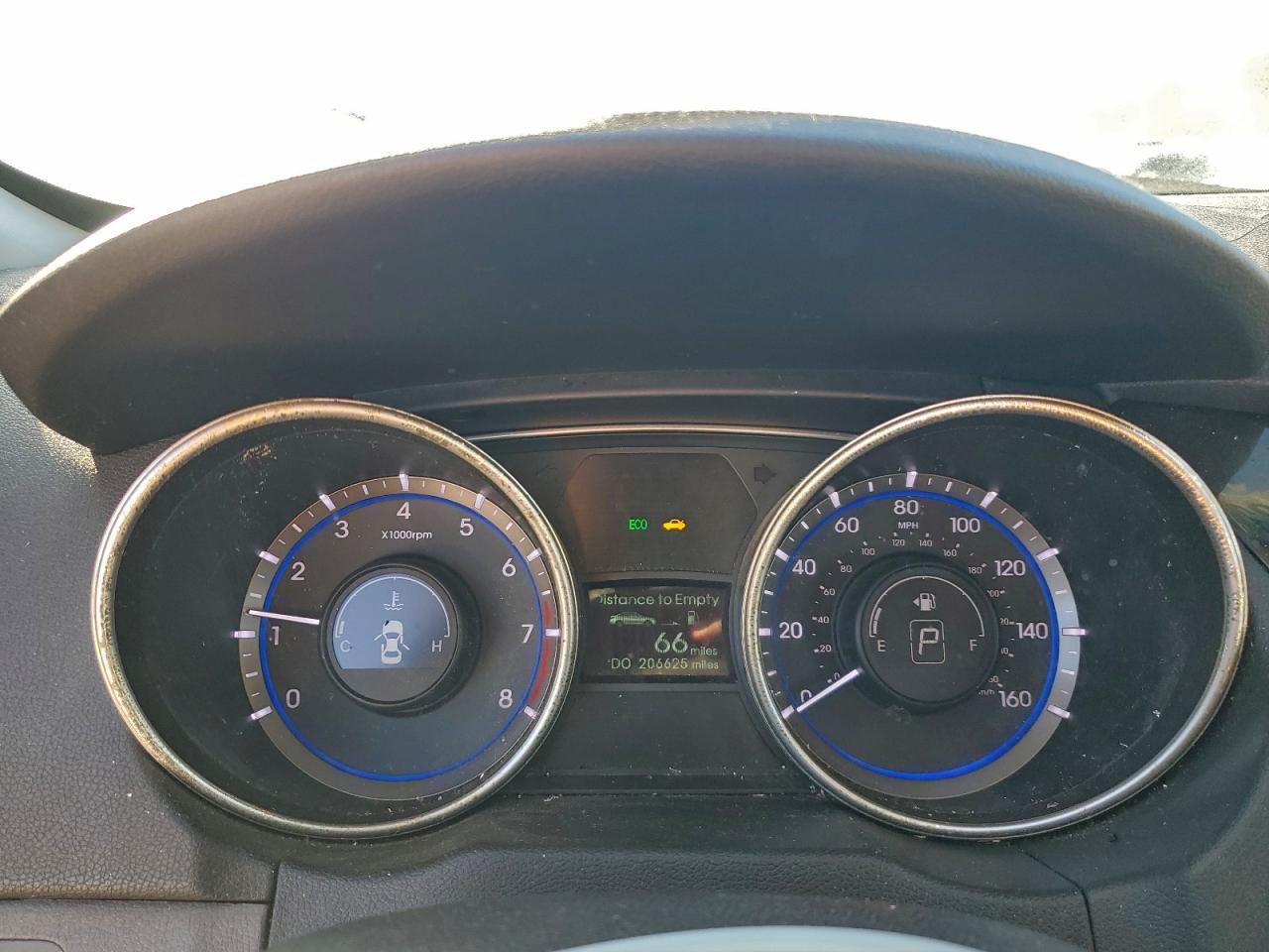 2011 HYUNDAI SONATA