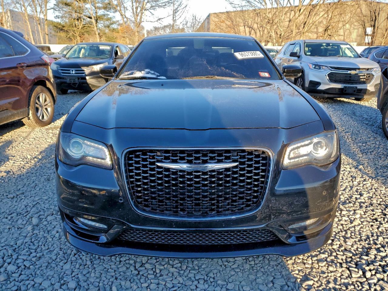 2019 CHRYSLER 300