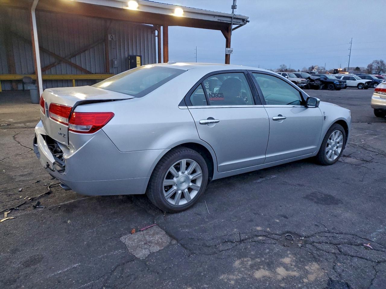 2010 LINCOLN MKZ