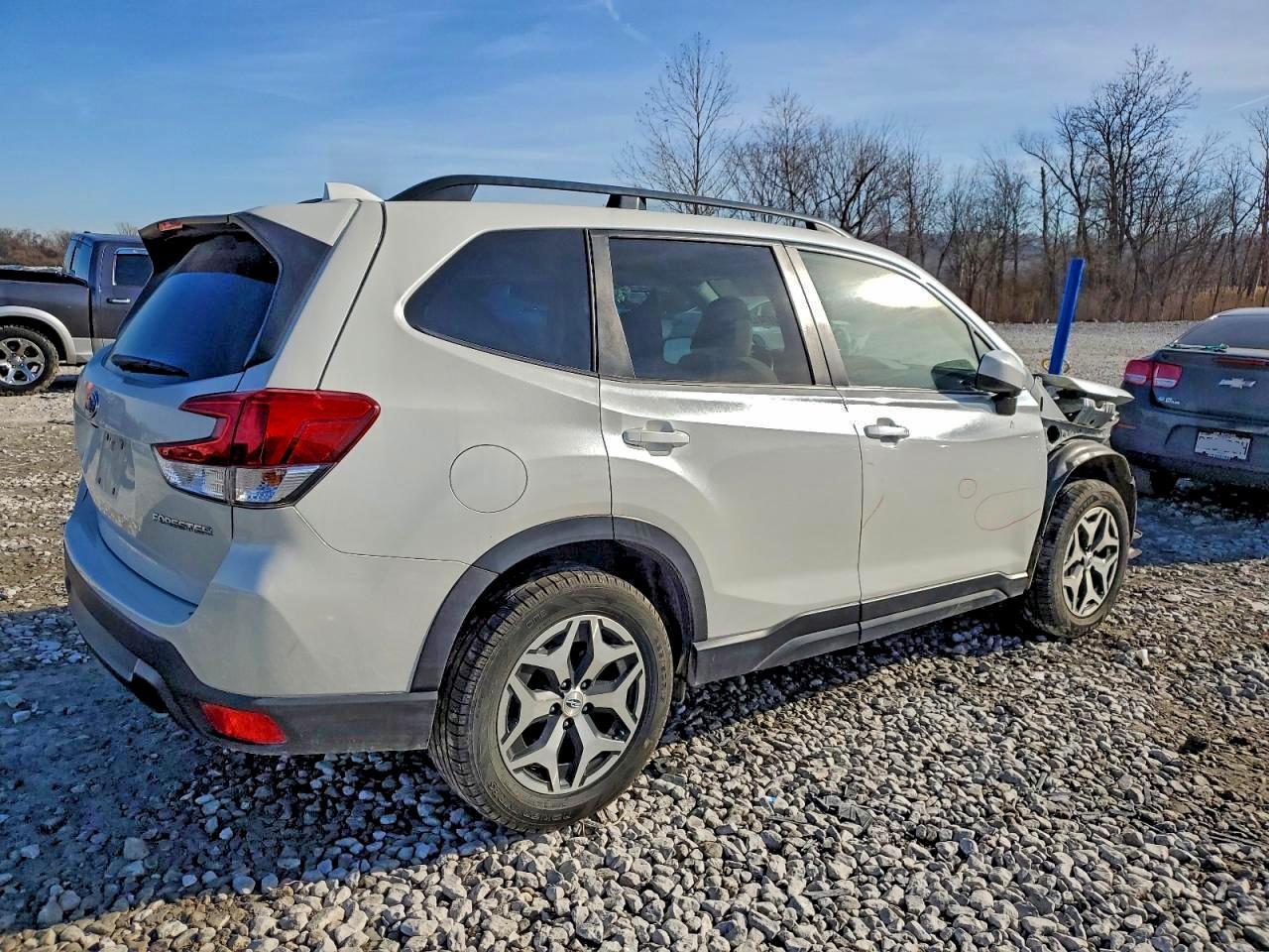 2021 SUBARU FORESTER