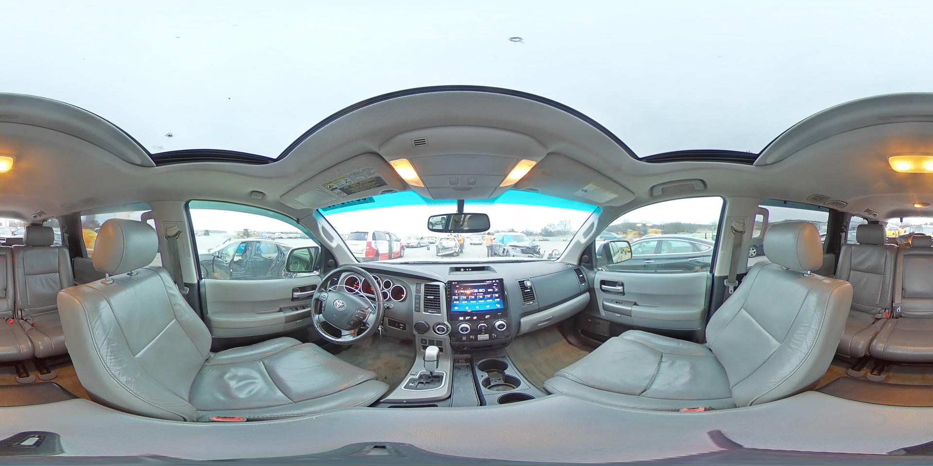 2011 TOYOTA Sequoia