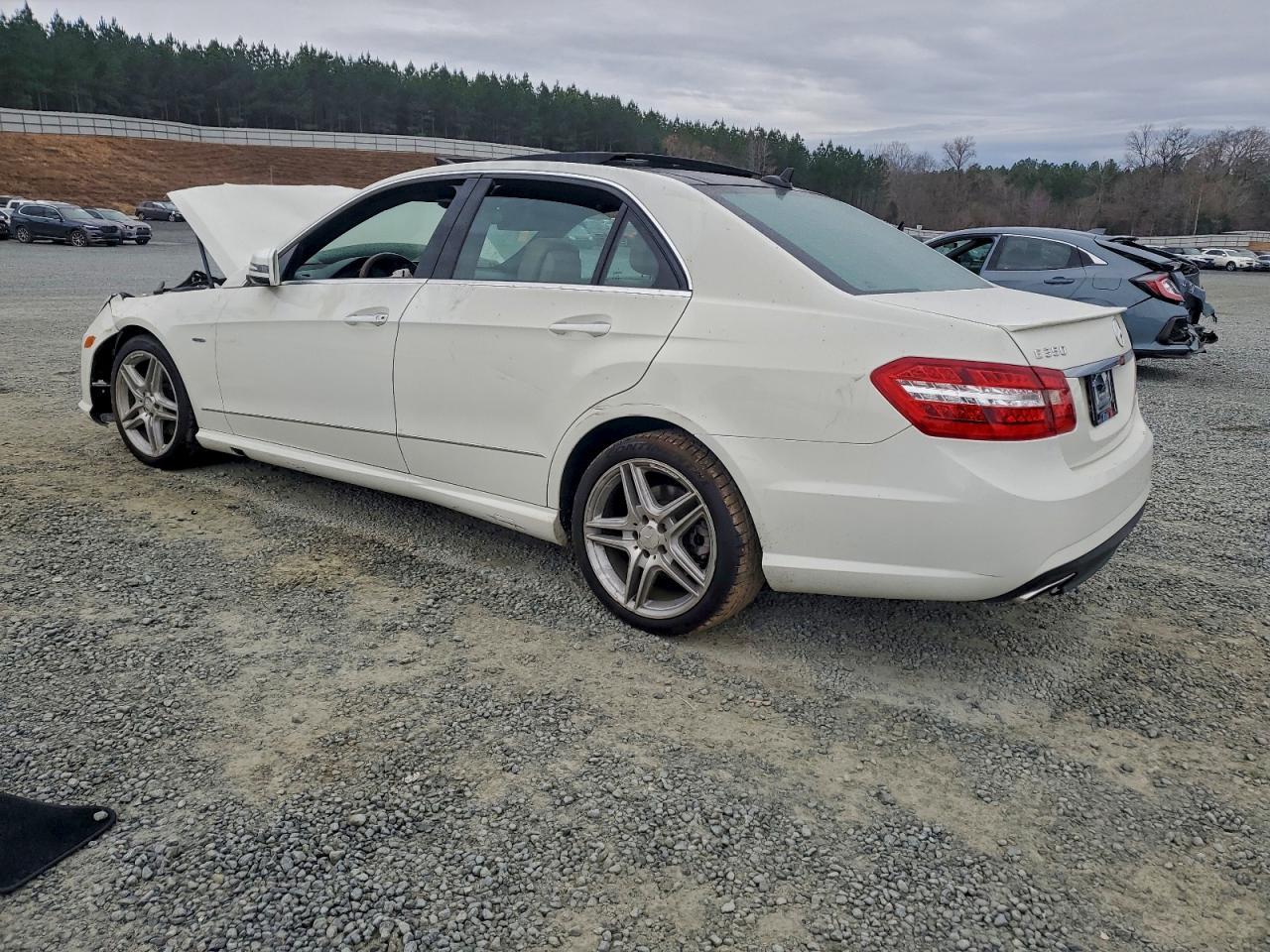 2012 MERCEDES-BENZ E-Class