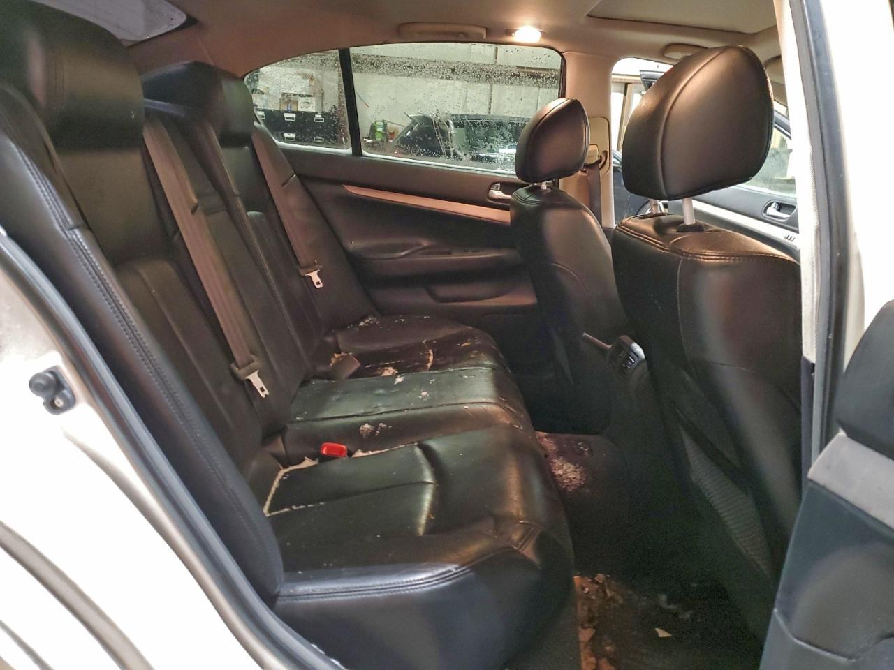 2012 INFINITI G37