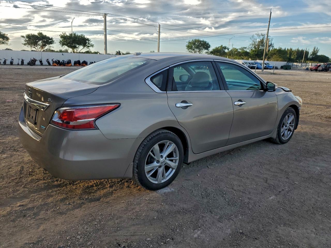 2014 NISSAN ALTIMA