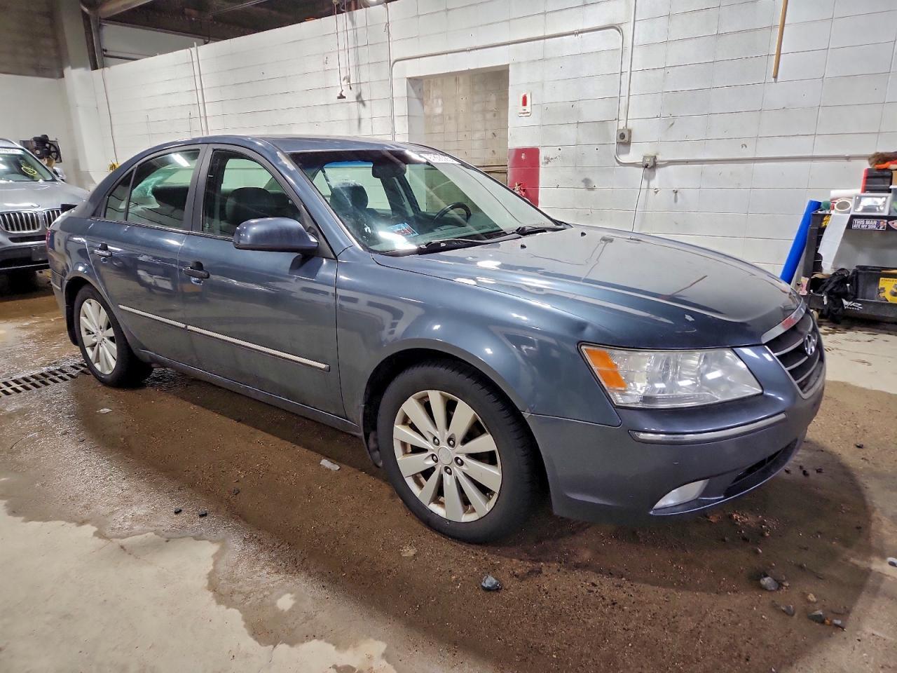 2010 HYUNDAI SONATA