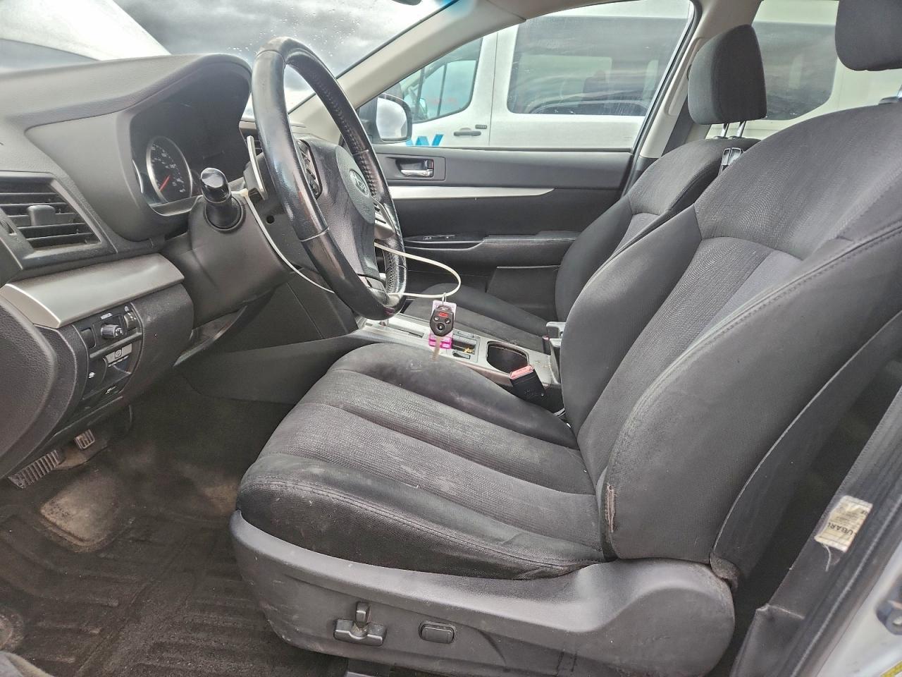 2013 SUBARU Outback