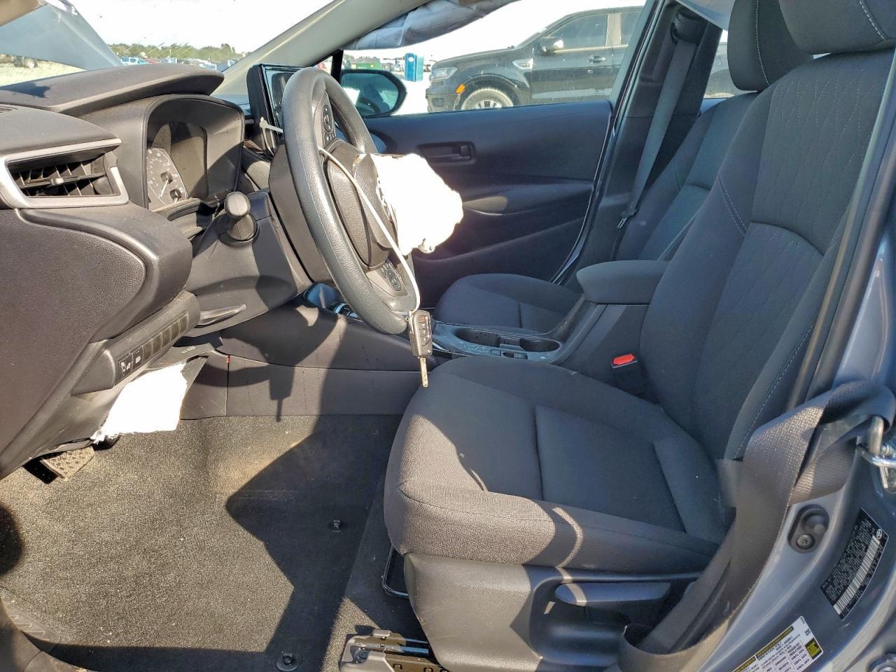 2025 TOYOTA COROLLA