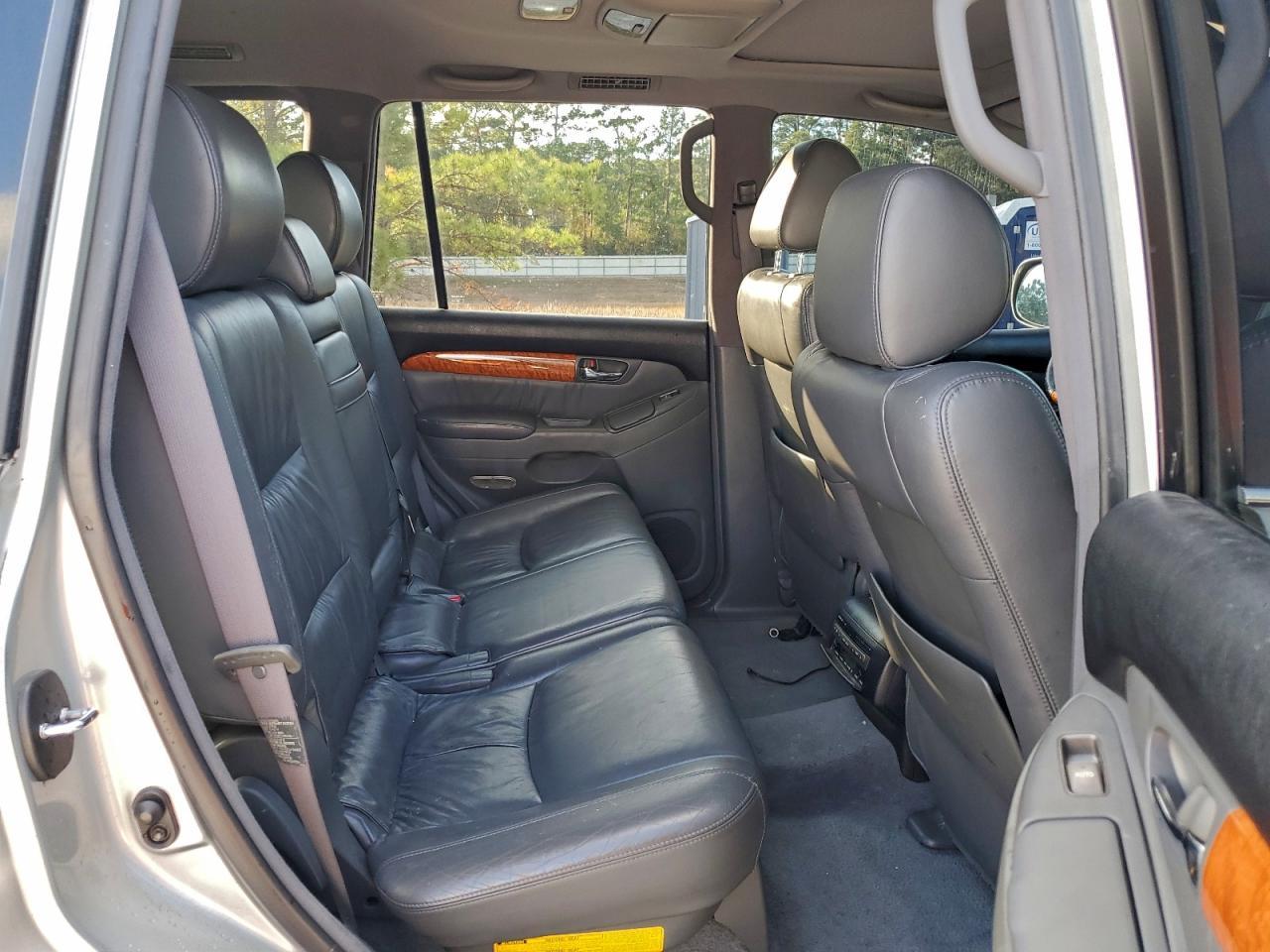 2004 LEXUS Gx 470
