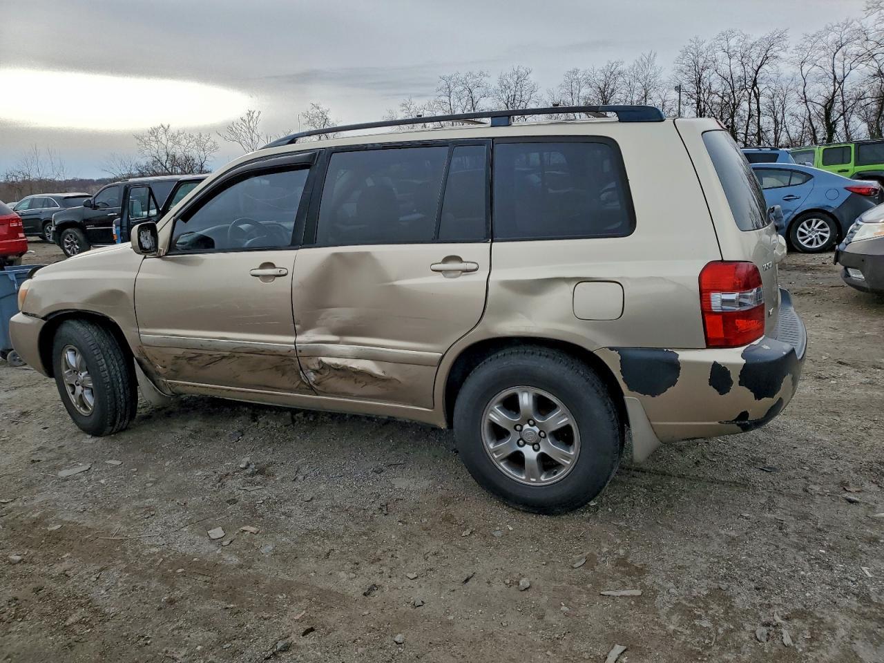2005 TOYOTA HIGHLANDER