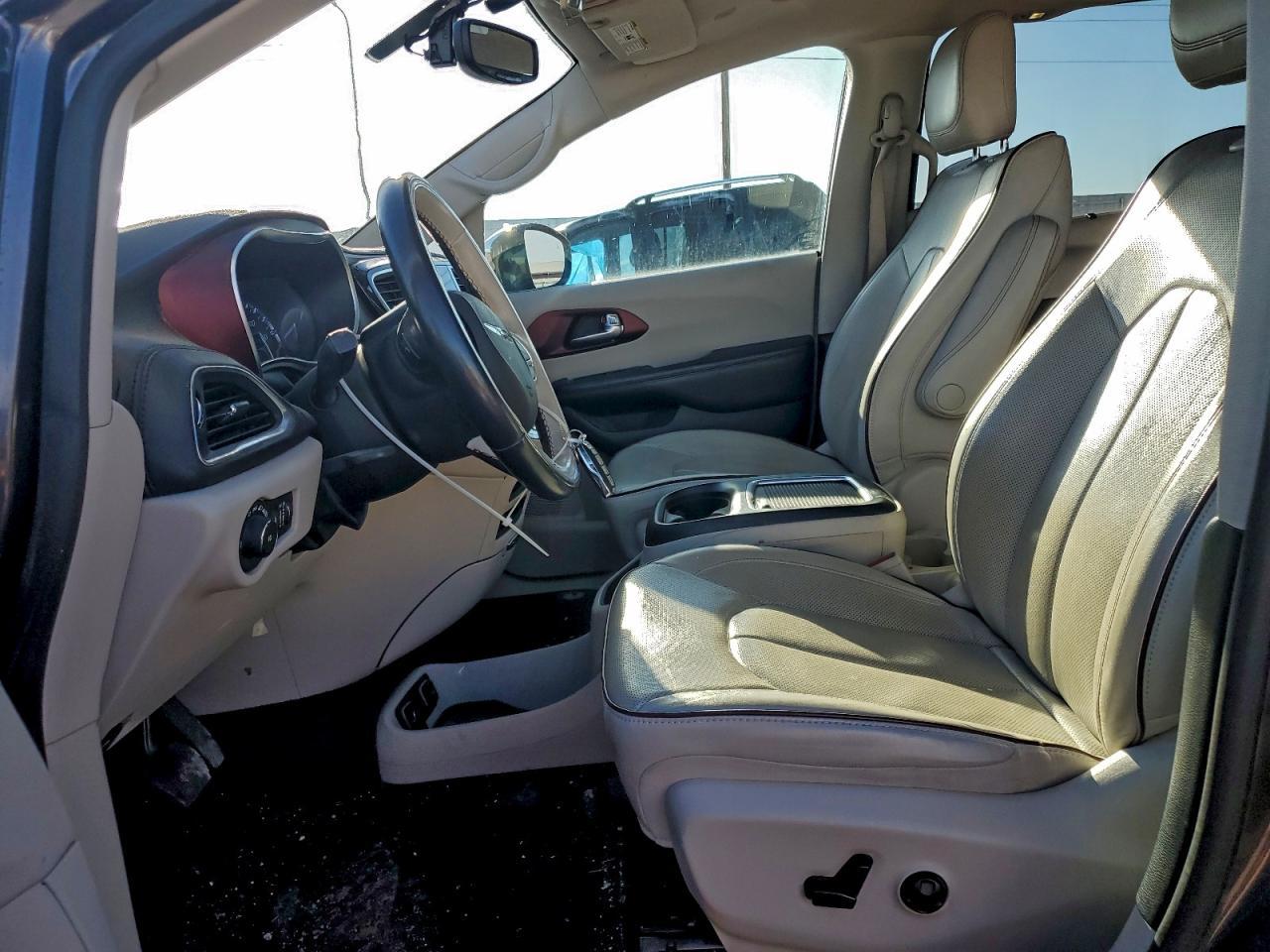 2020 CHRYSLER Pacifica