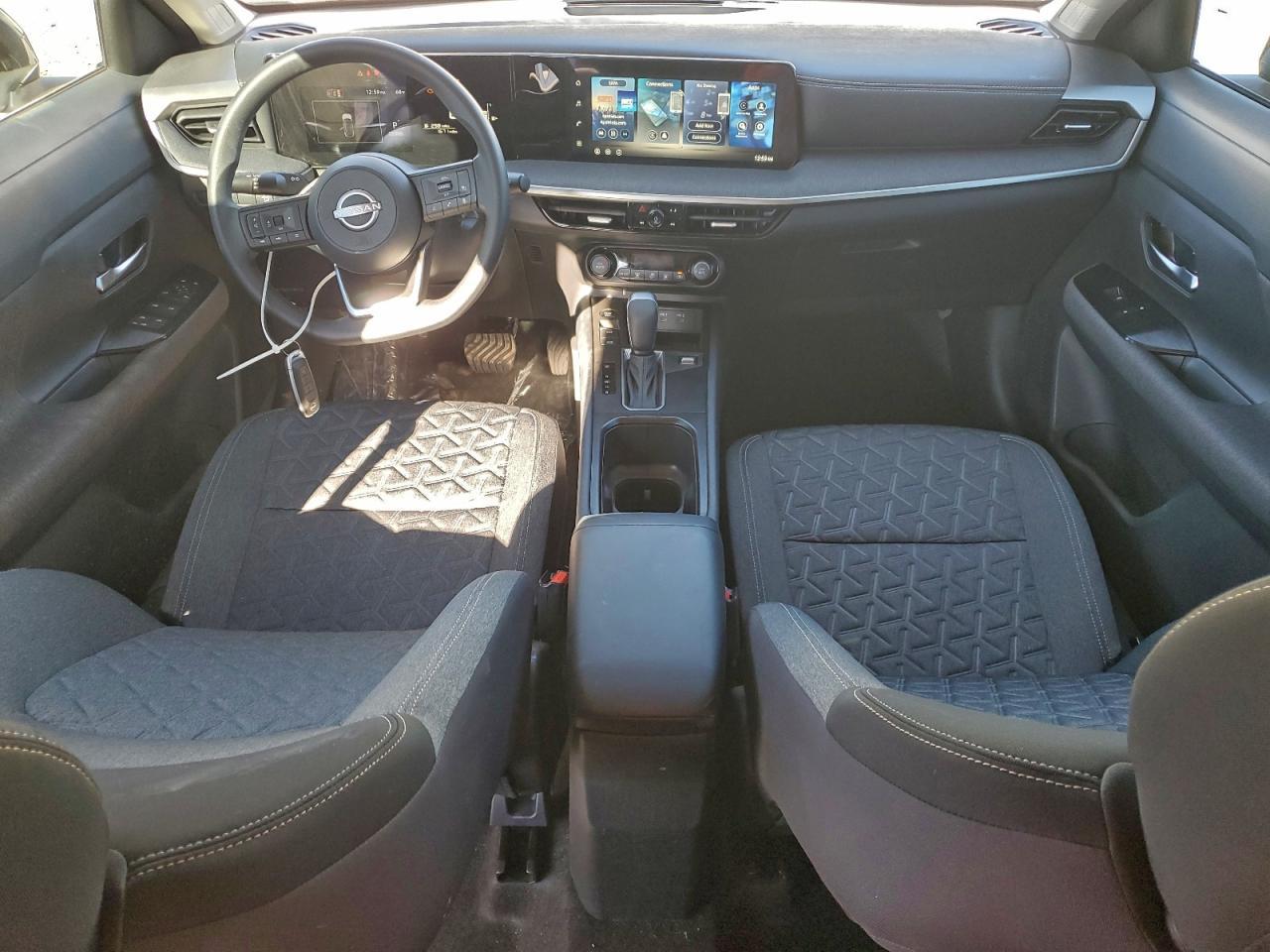 2026 NISSAN KICKS