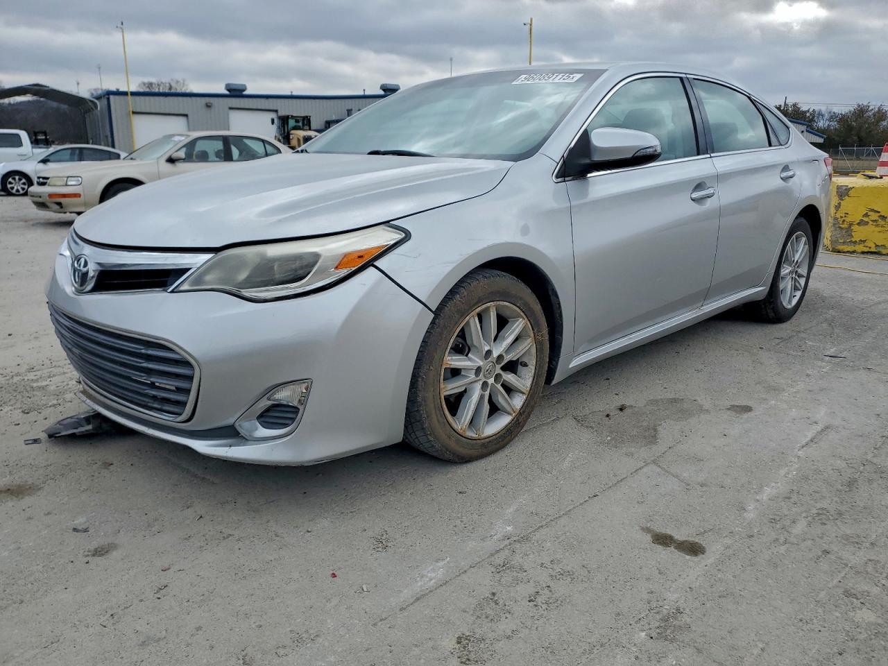 2014 TOYOTA Avalon