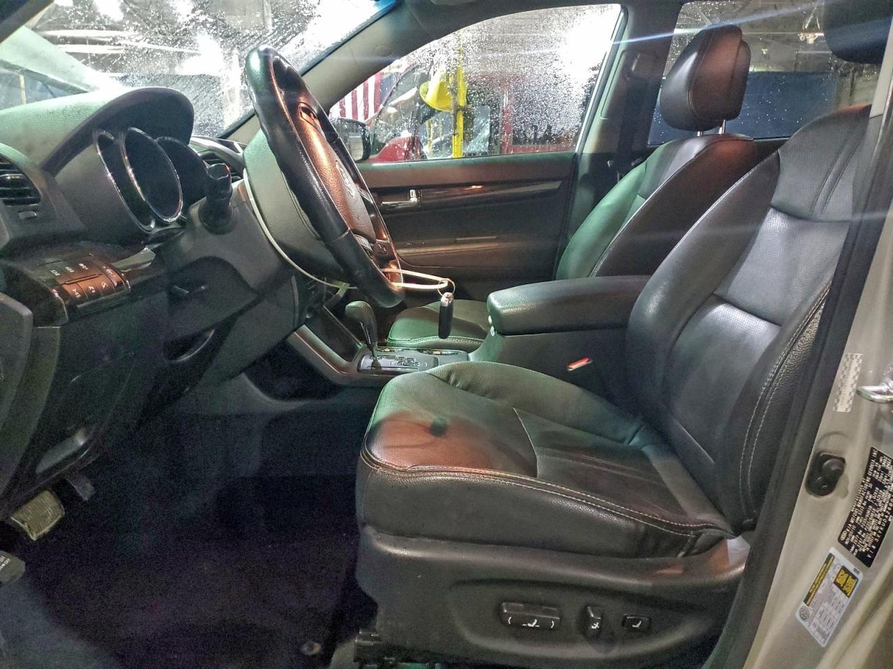 2011 KIA SORENTO