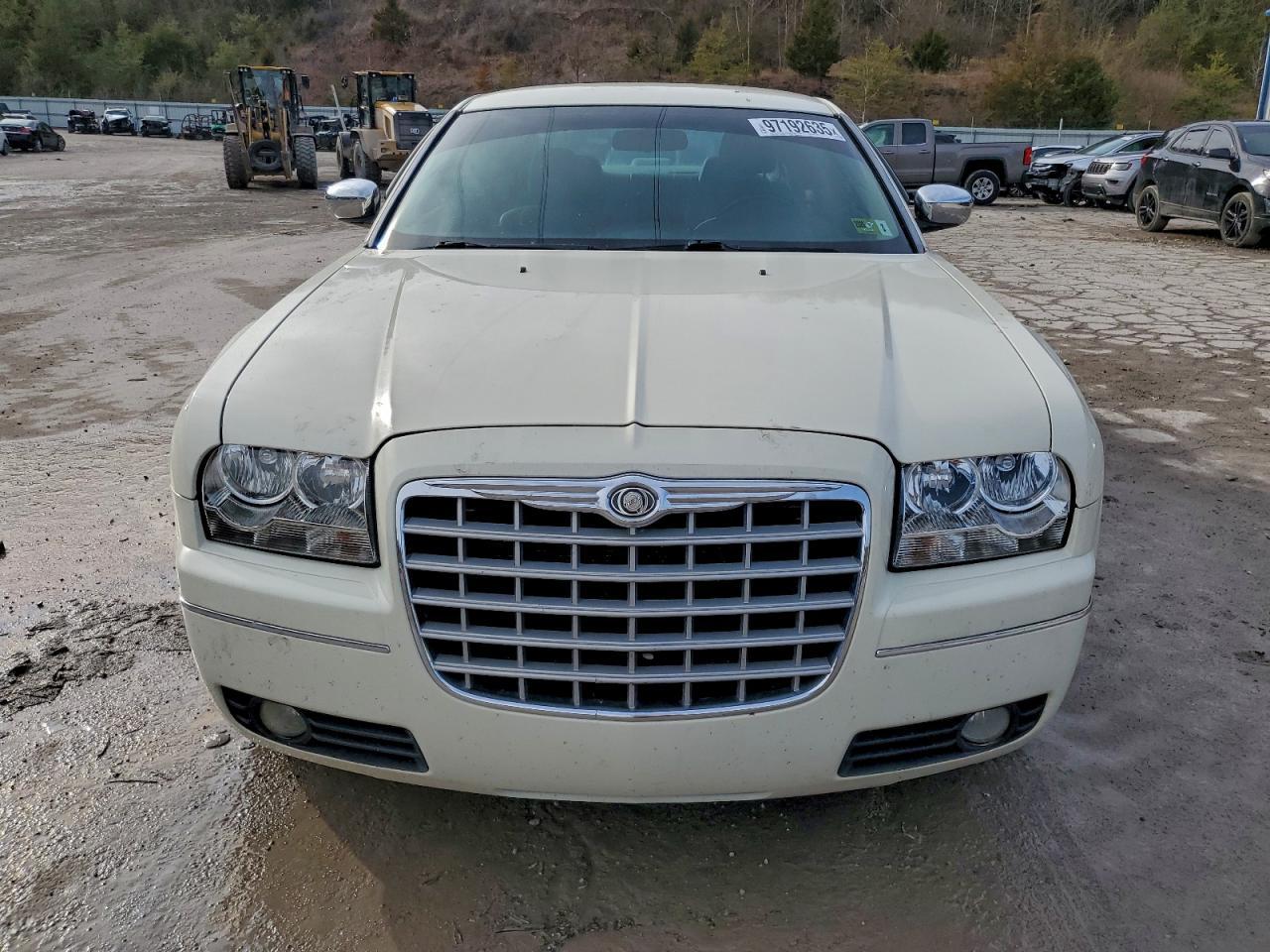 2005 CHRYSLER 300