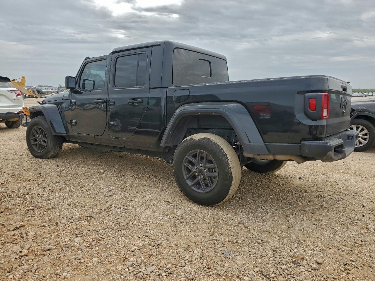 2024 JEEP Gladiator