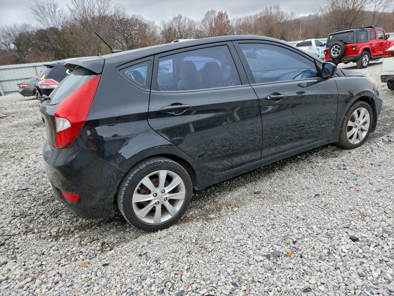 2012 HYUNDAI ACCENT