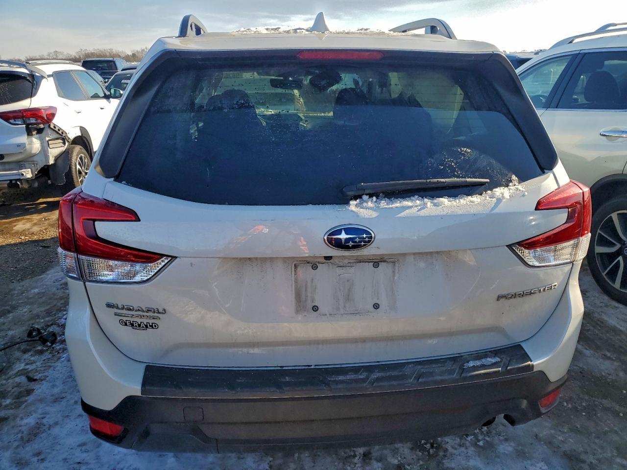 2022 SUBARU FORESTER