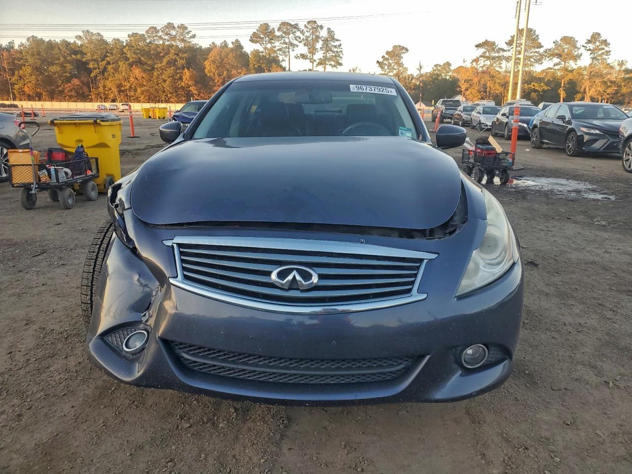 2012 INFINITI G37