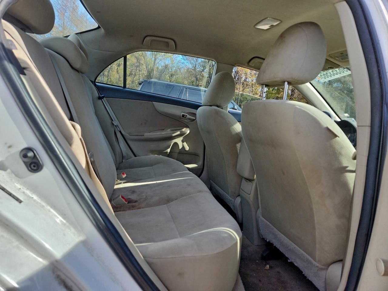2011 TOYOTA COROLLA