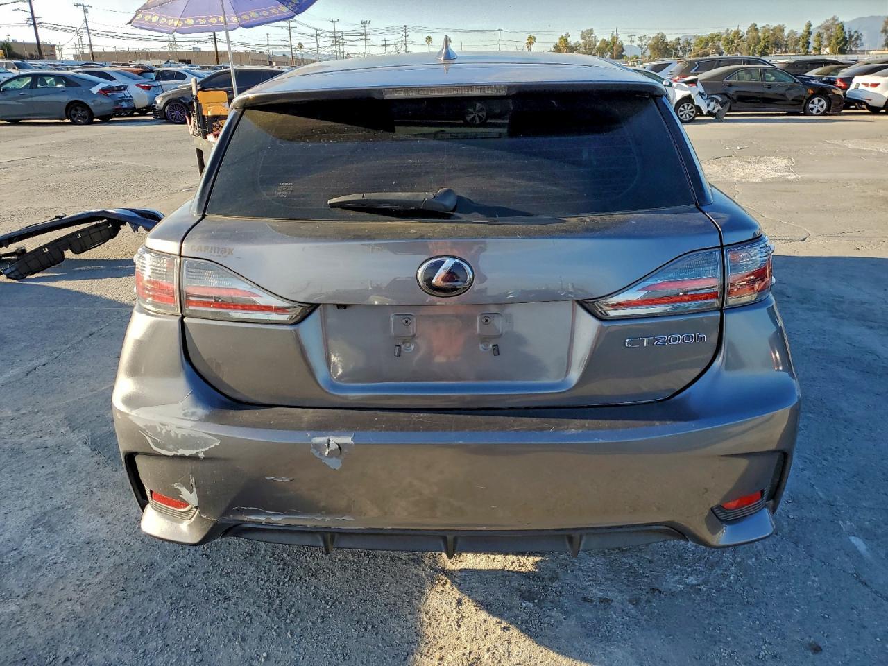 2016 LEXUS CT 200