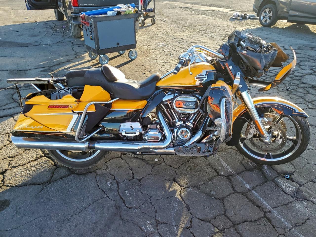 2022 HARLEY-DAVIDSON FLTRKSE