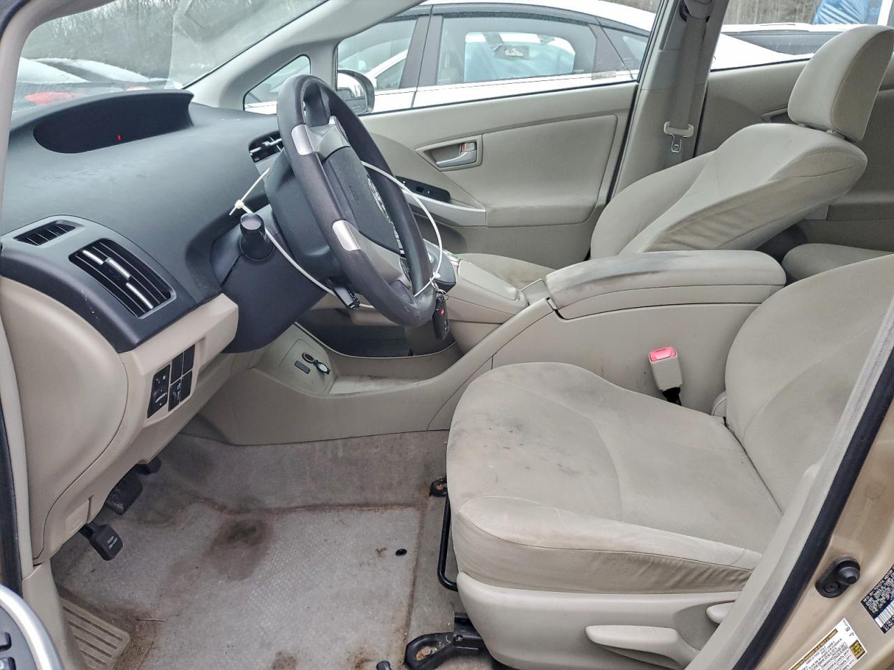 2011 TOYOTA PRIUS
