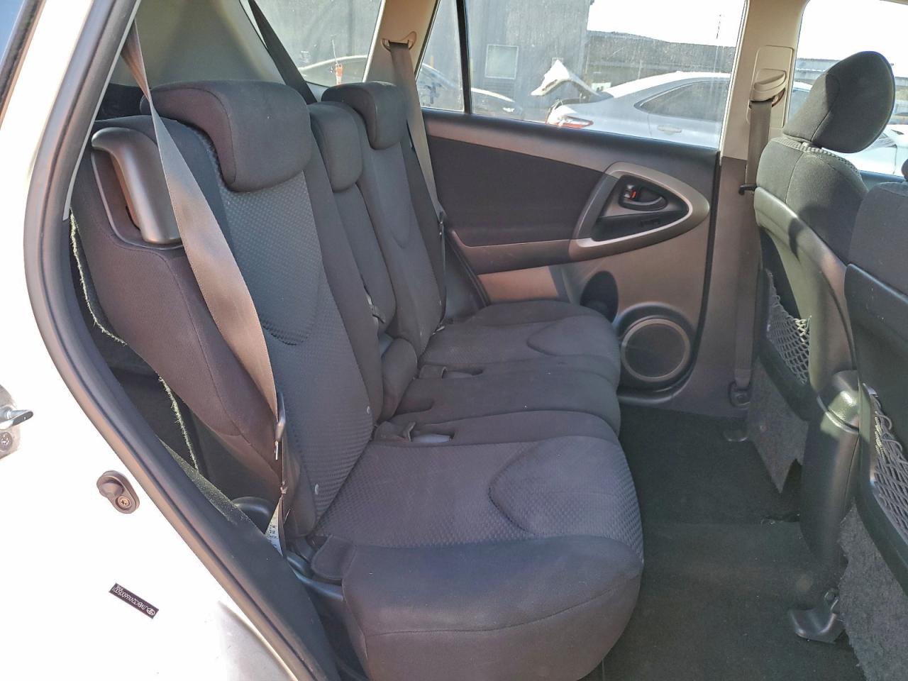2006 TOYOTA RAV4