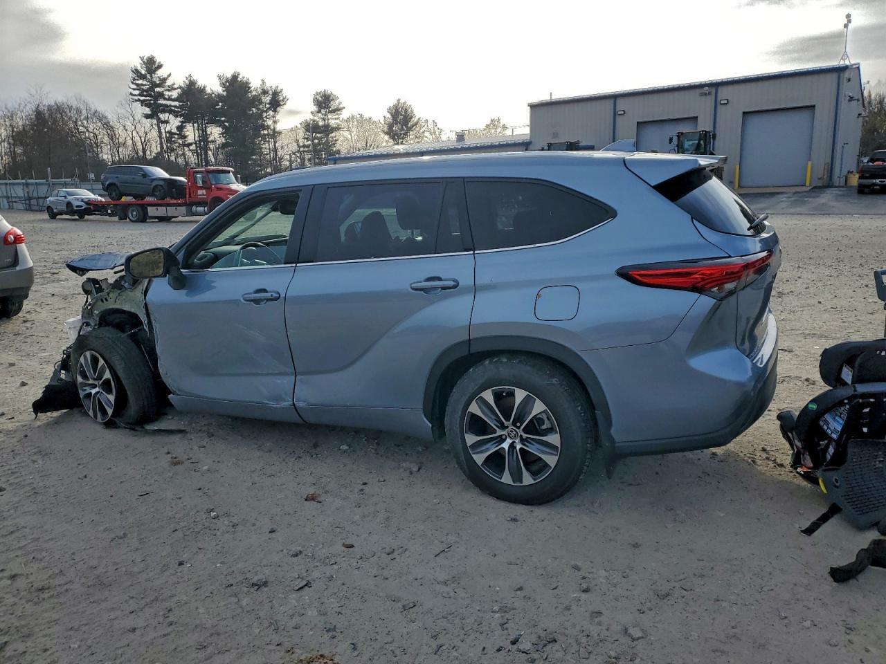 2022 TOYOTA HIGHLANDER