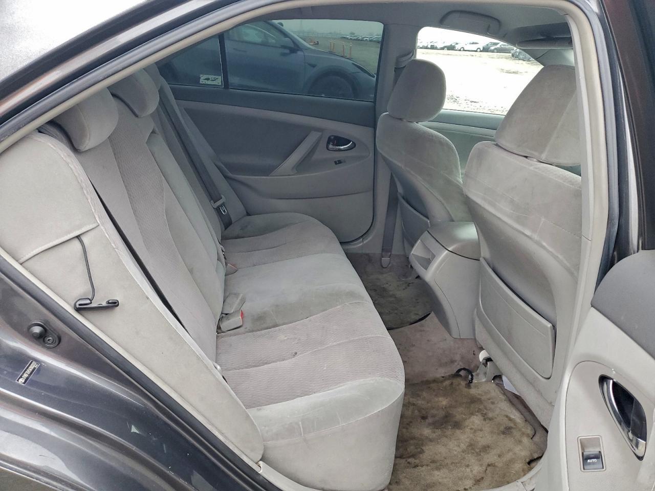 2010 TOYOTA CAMRY