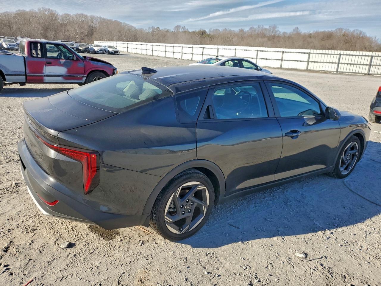 2025 KIA K4