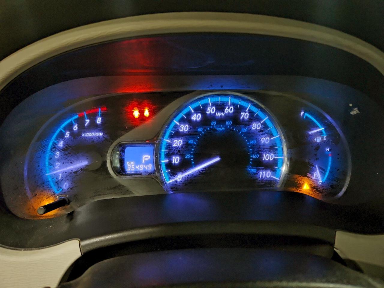 2012 TOYOTA SIENNA