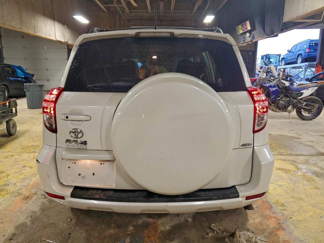 2011 TOYOTA RAV4