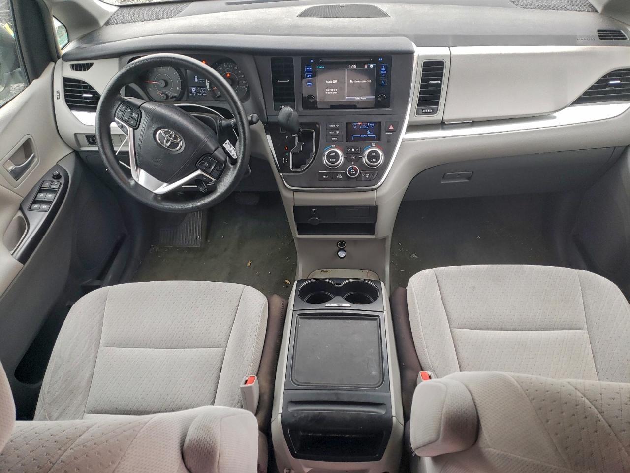 2015 TOYOTA SIENNA