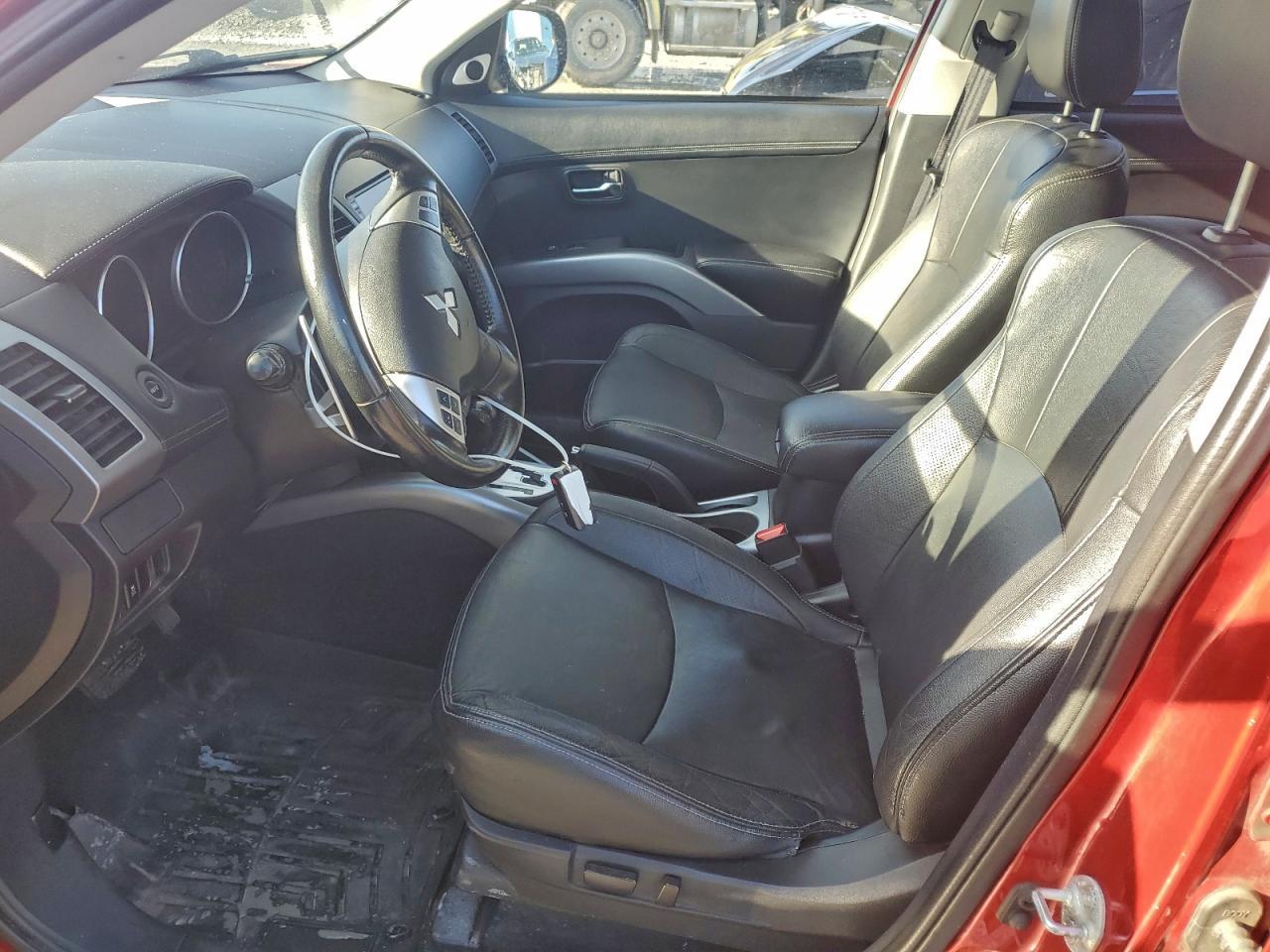 2012 MITSUBISHI outlander