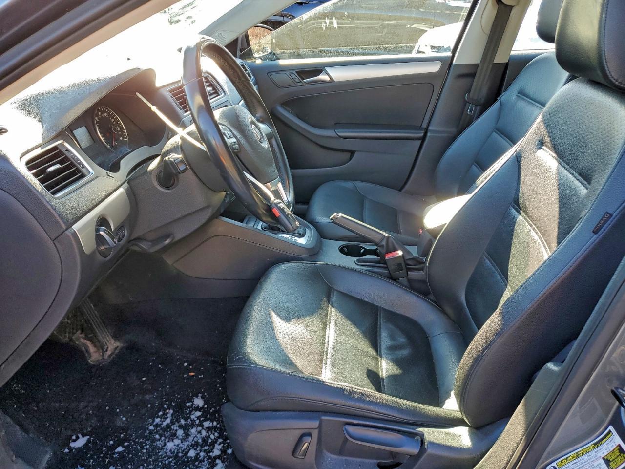 2014 VOLKSWAGEN JETTA