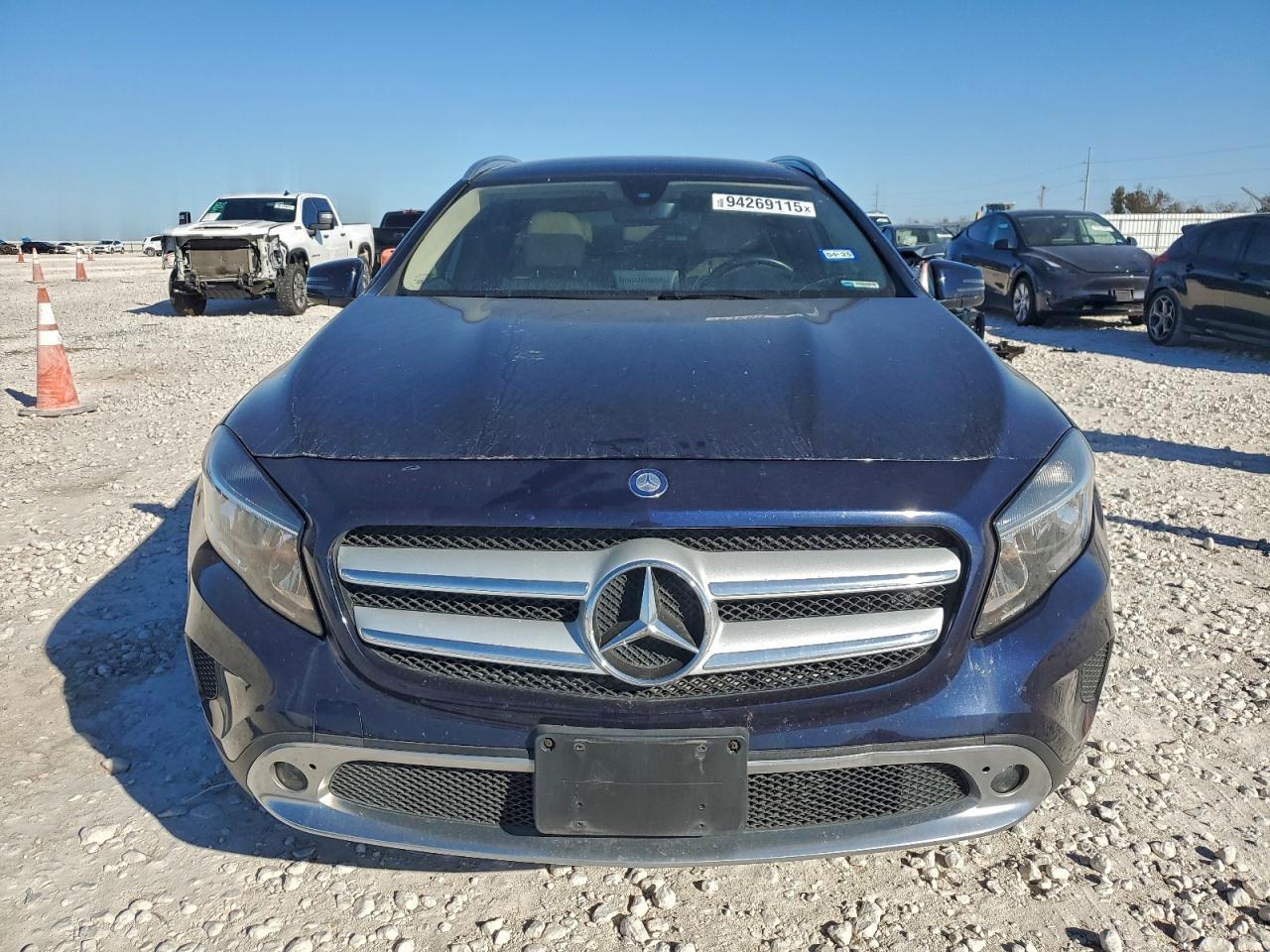 2017 MERCEDES-BENZ GLA-Class