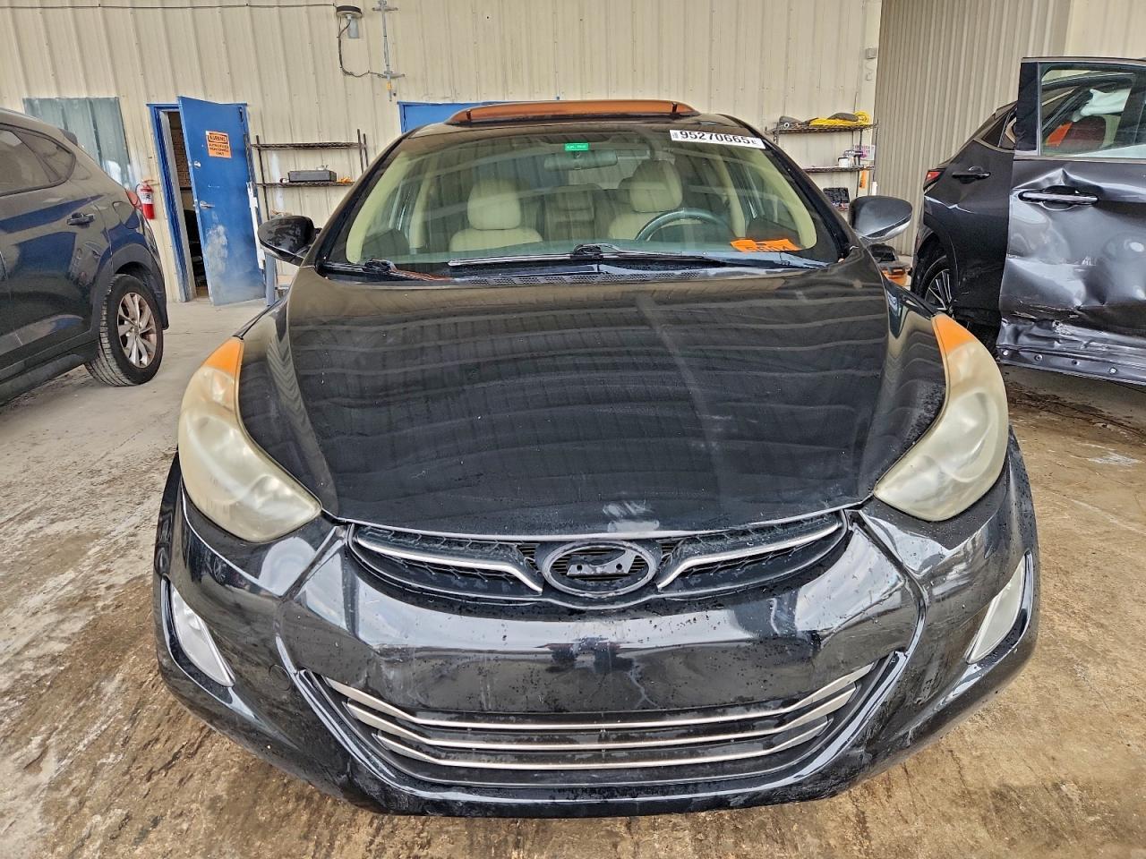 2012 HYUNDAI ELANTRA