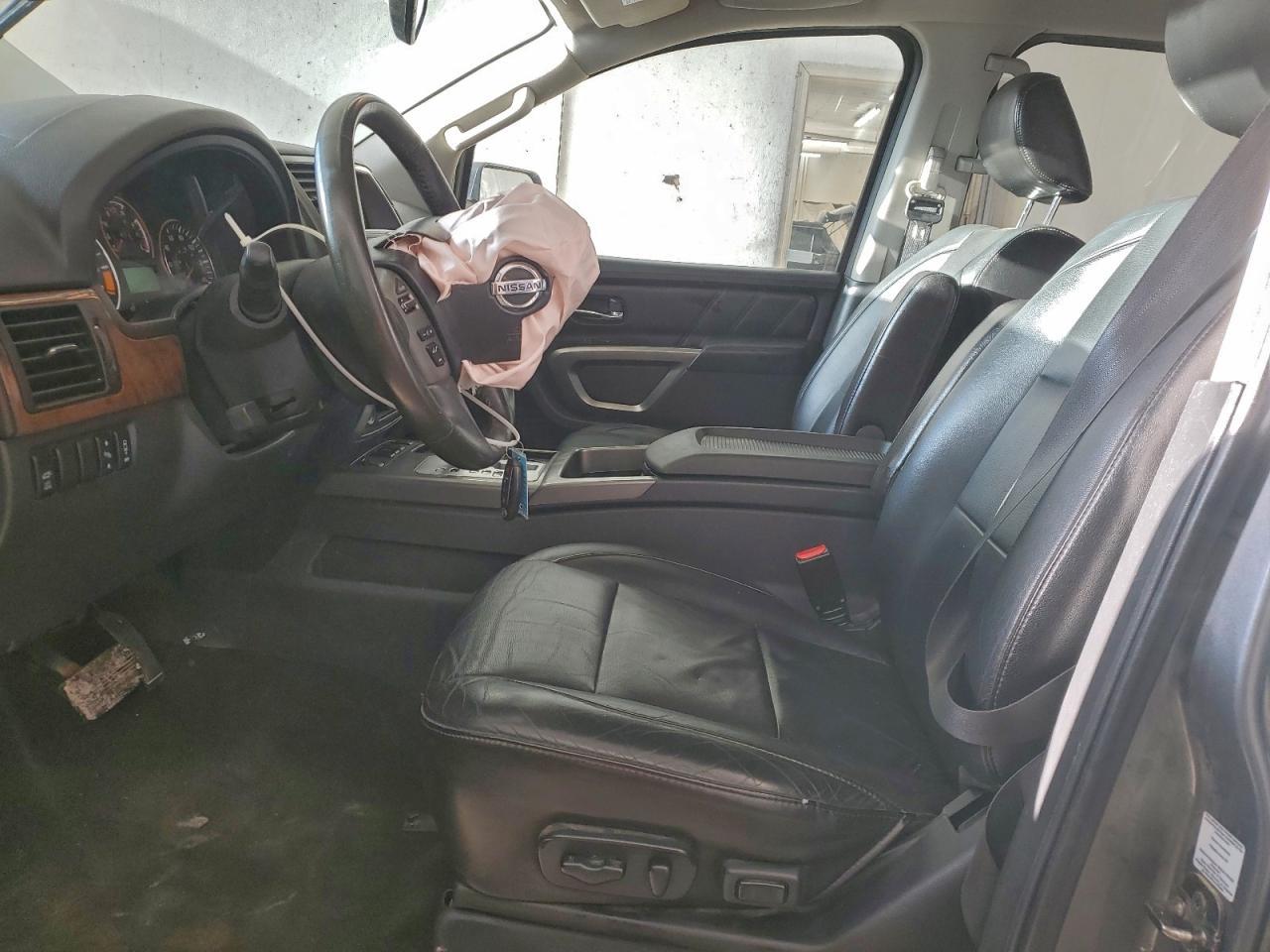 2015 NISSAN Armada