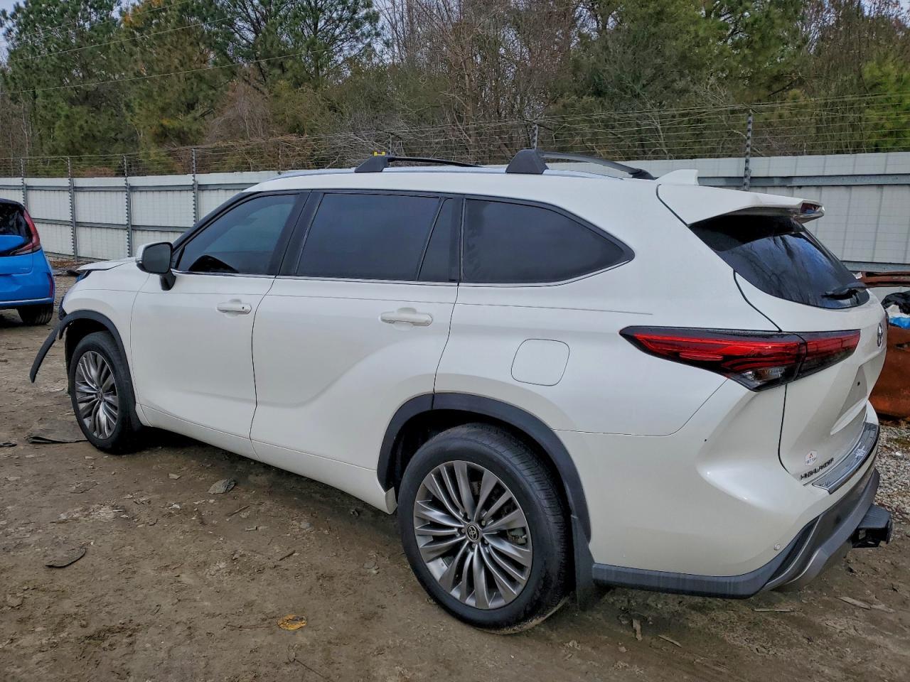 2021 TOYOTA HIGHLANDER