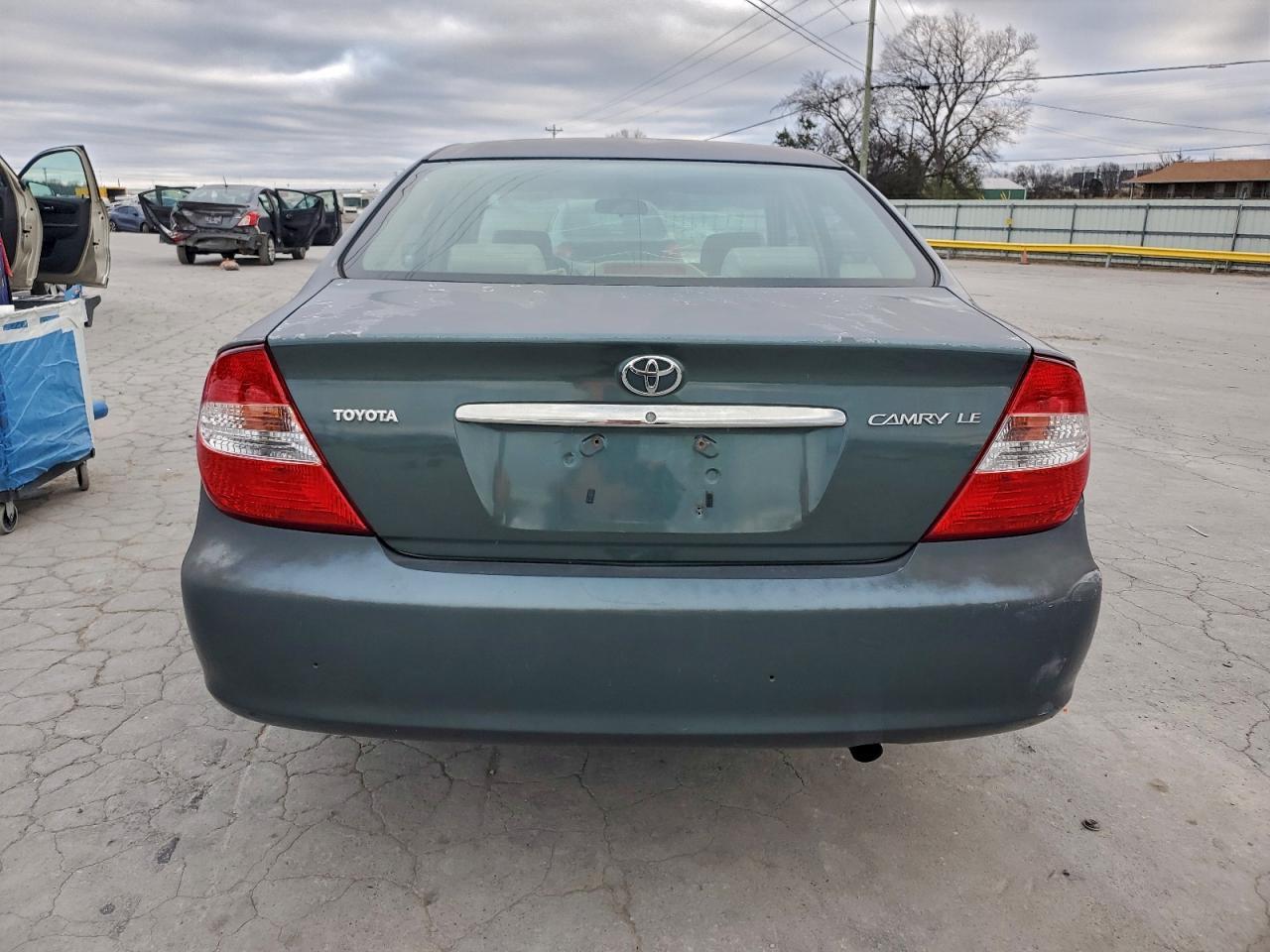 2002 TOYOTA CAMRY
