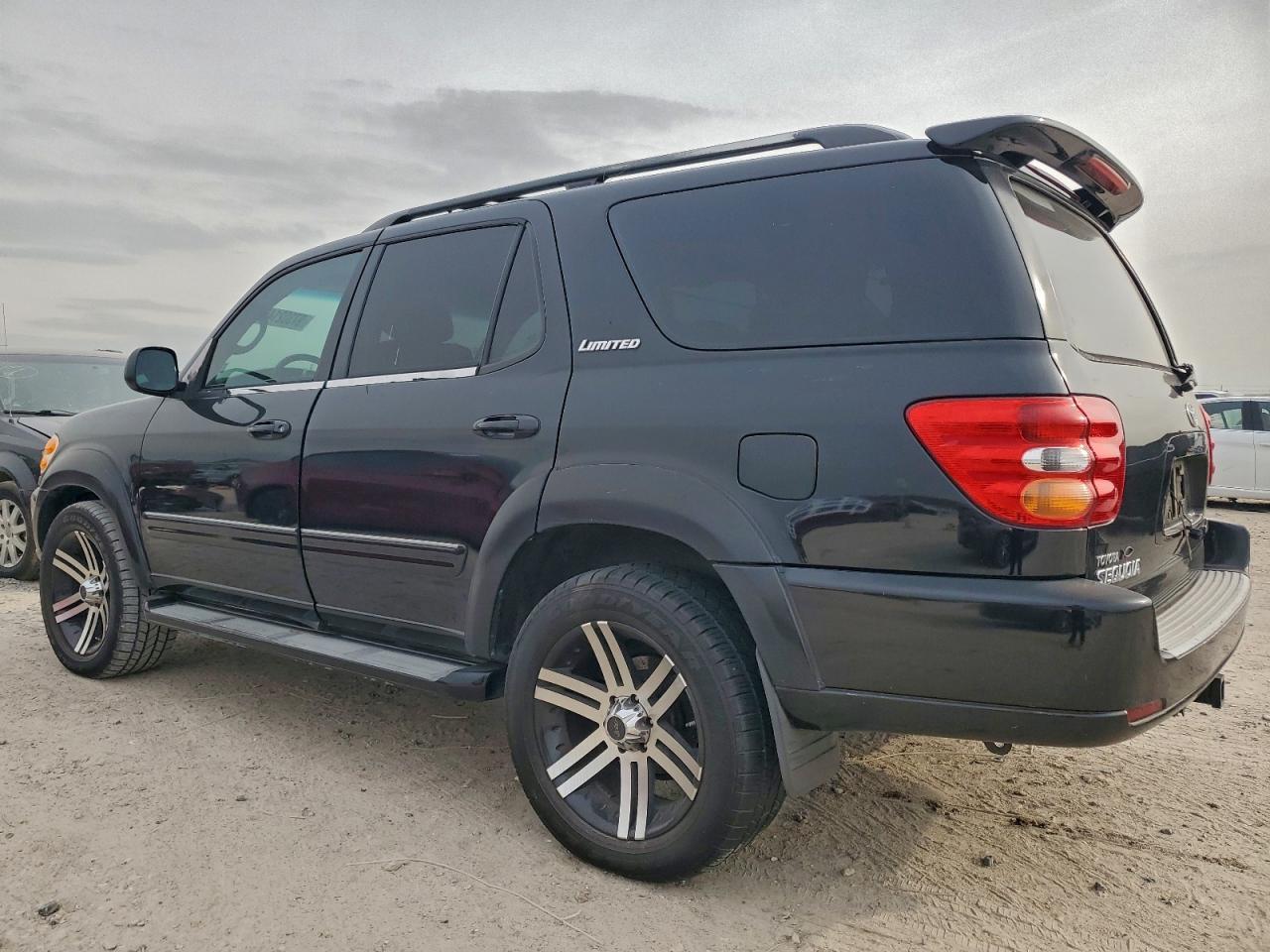 2004 TOYOTA Sequoia