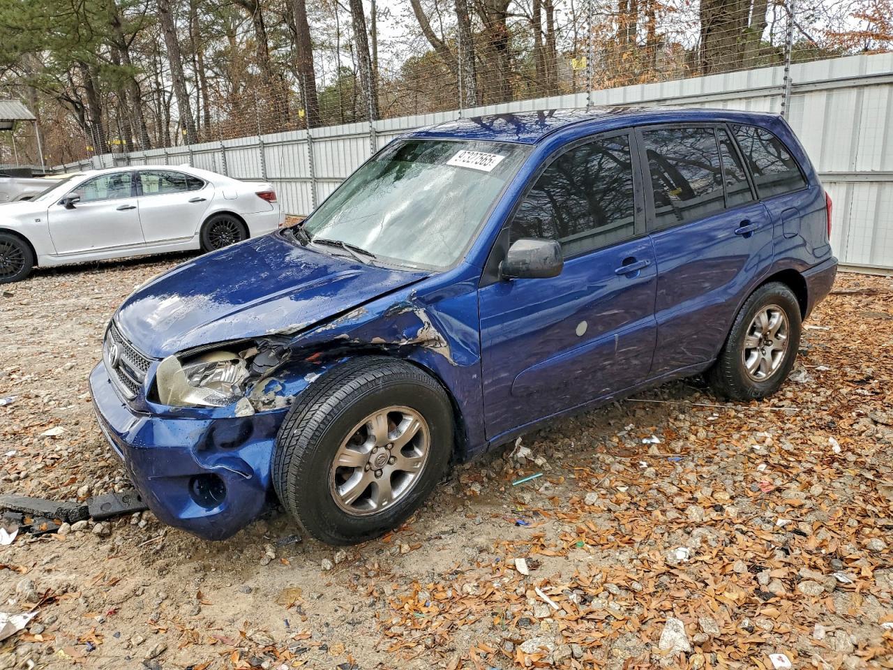 2004 TOYOTA RAV4