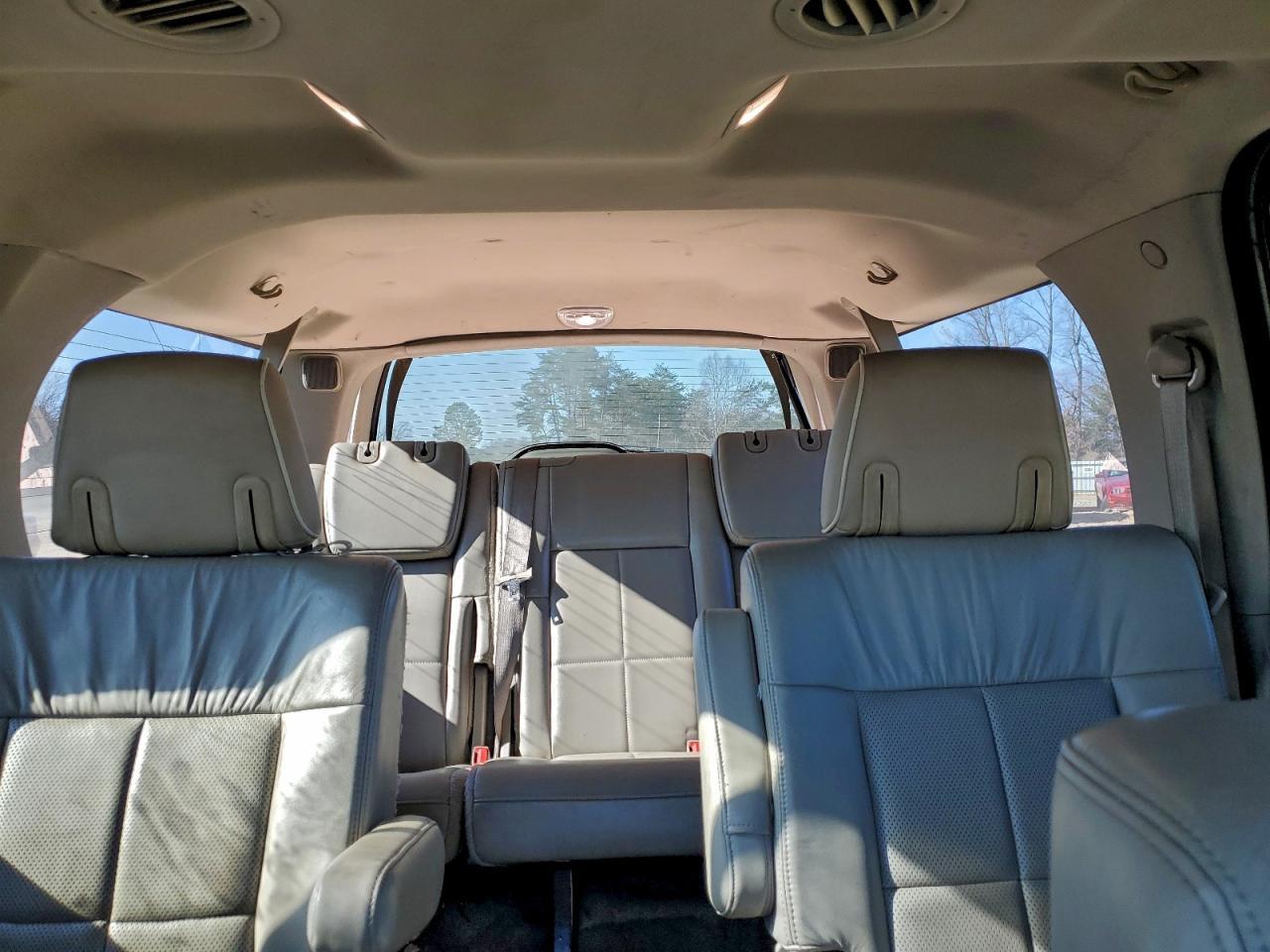 2012 LINCOLN Navigator