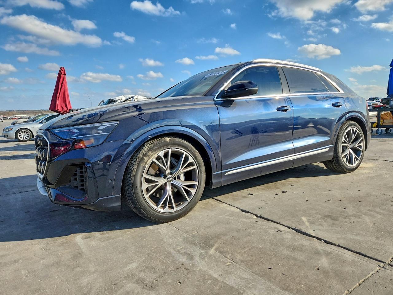 2024 AUDI Q8