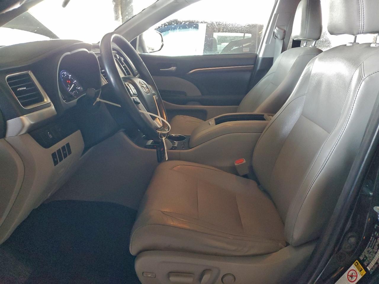 2014 TOYOTA HIGHLANDER