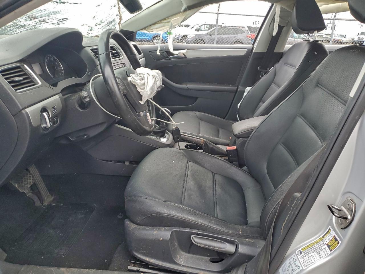 2012 VOLKSWAGEN JETTA