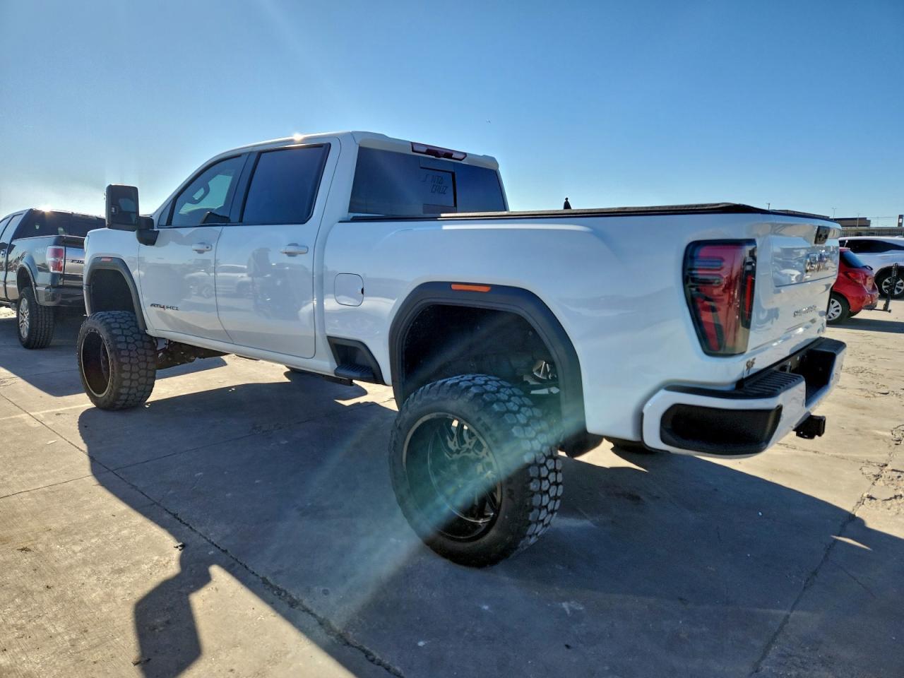 2025 GMC Sierra