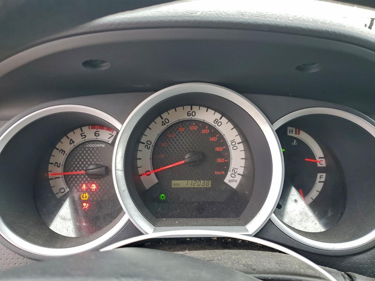 2011 TOYOTA TACOMA