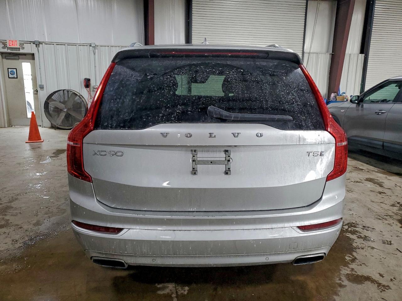 2020 VOLVO XC90