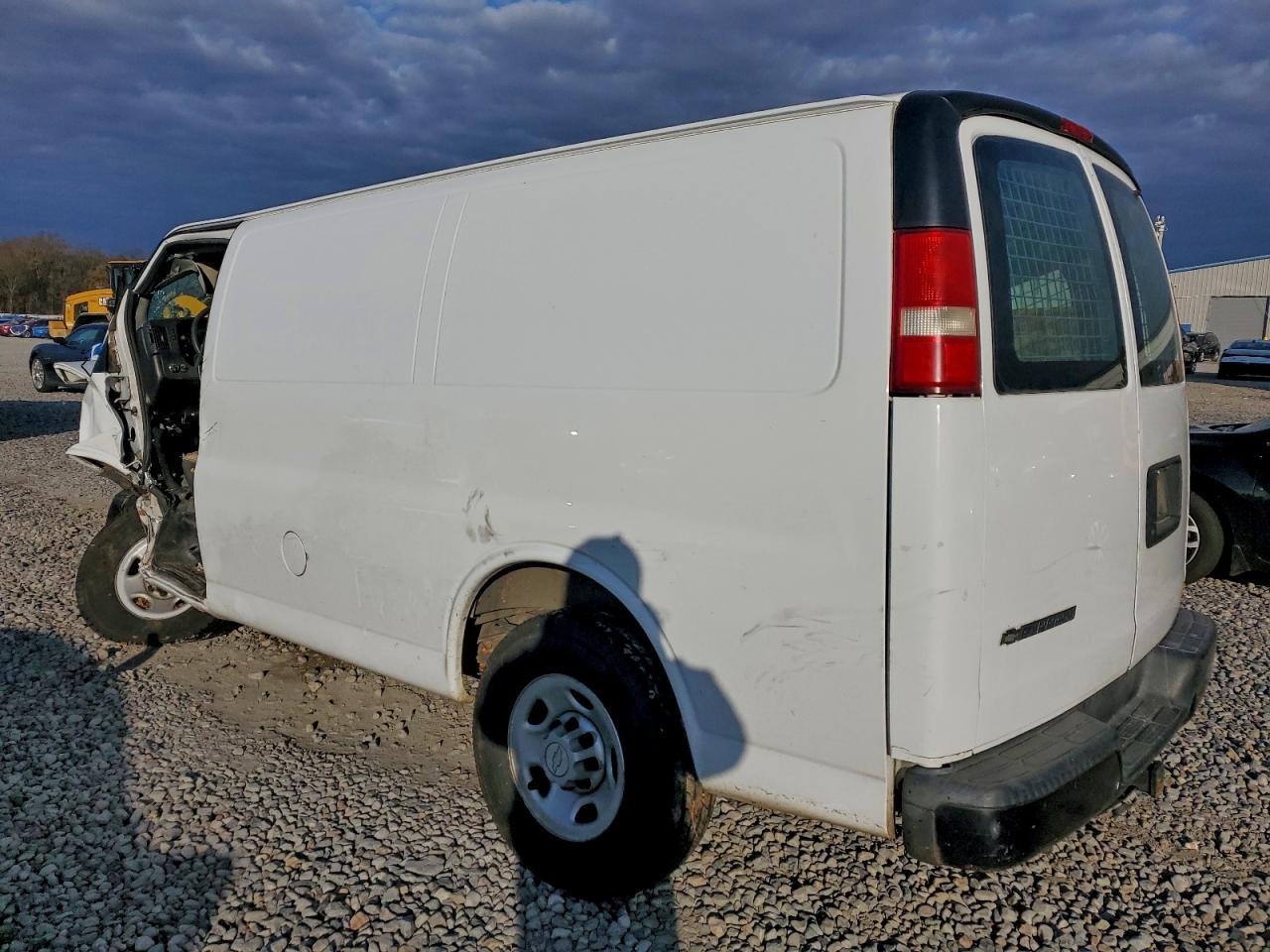 2008 CHEVROLET EXPRESS 2500